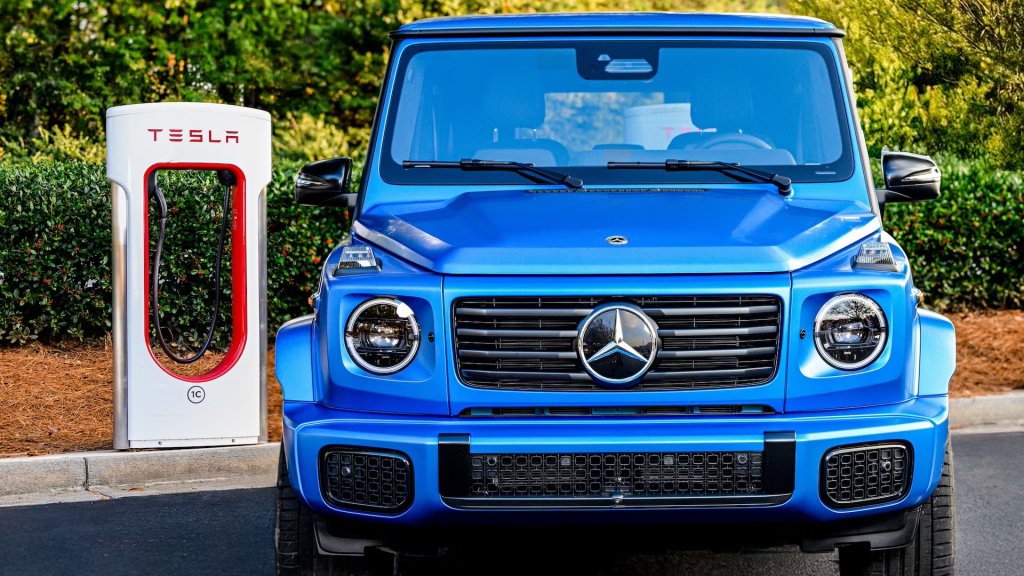 Canadian Mercedes-Benz BEV Drivers Gain Access to Tesla Supercharger Network