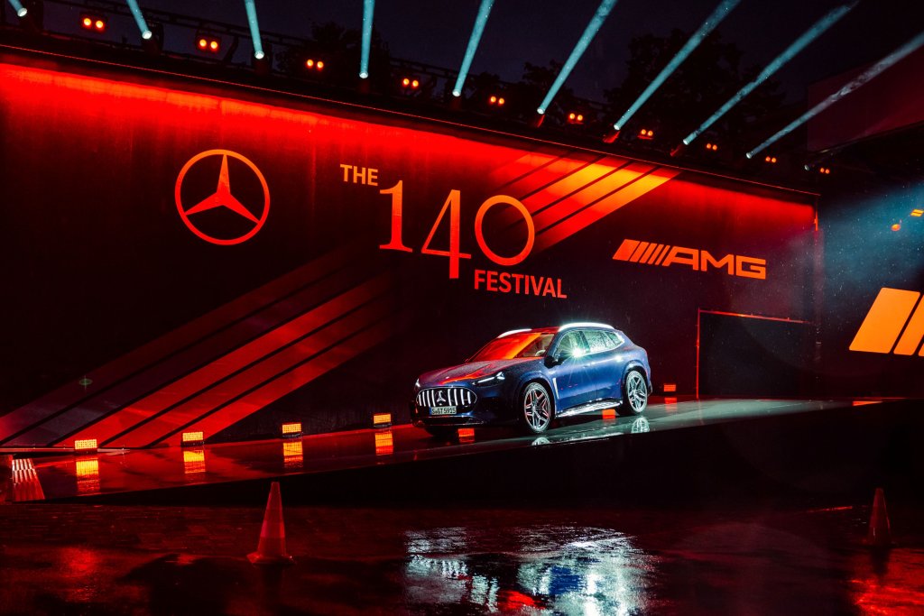   The 140 Festival: Around 15,000 Guests Celebrated the Return of the S-Class Models Bertha, Carl and Gottlieb and the World Premiere of the Mercedes-AMG GT SUV at the Mercedes-Benz Museum